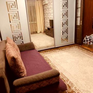 Оренда 2х кімнатної квартири в Олександрівському р-ні (Поштова 159)