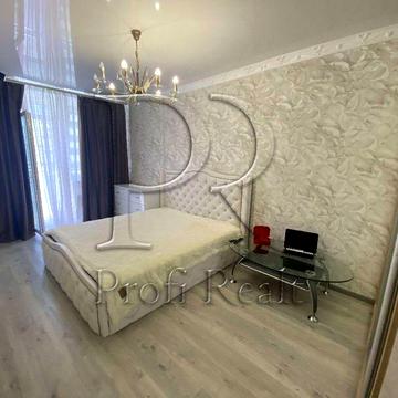 Продаж 2 кімн. квартири за адресою вул. Драгоманова 2А Ашан