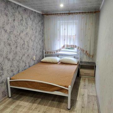 Оренда частини будинку від посередника на вул Генерала Безручка