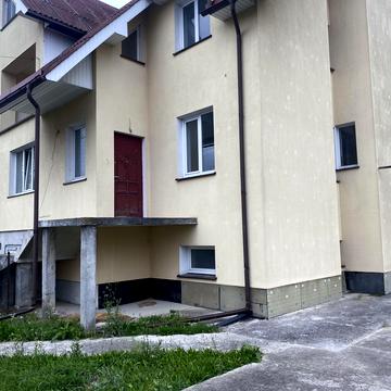 Тополина, 38