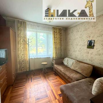 Академіка Александрова вул., 3