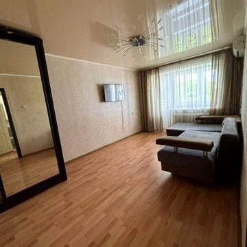 Сдам двухкомнатную квартиру с ремонтом