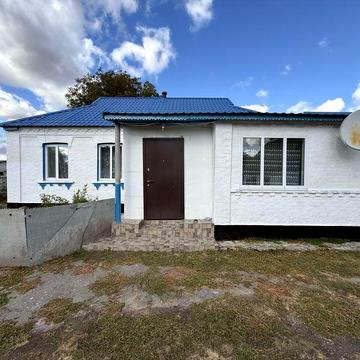 Продам будинок зі зручностями в селі Телешівка