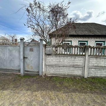 Продаж будинку в Дахнівці  біля Дніпра.