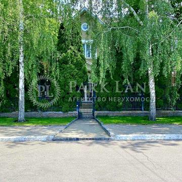 Продаж будинку. Петропавлівська Борщагівка. 460 м.кв. 16 соток землі.