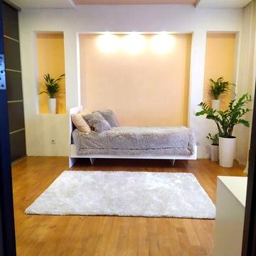 Будинок м.Острог (пів будинку) площею 70,5 кв.м + 9,5 с. землі