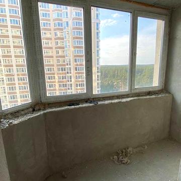 Квартира під ваш ремонт, закрита територія. Топова частина міста!!!