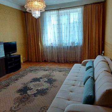 Продам 4 комн. кв-ру в Чугуеве