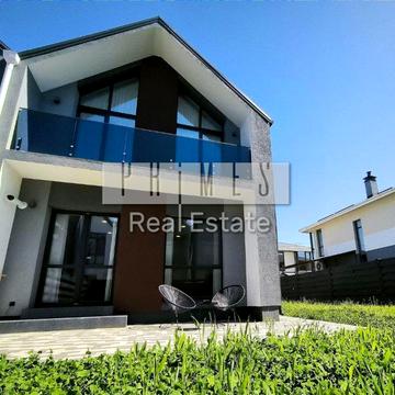 Оксамитова