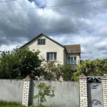 Продаж 6к Дім Незалежності вулиця