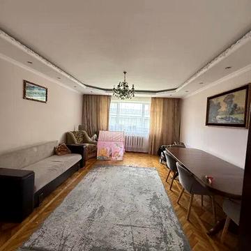Продаж 7к Дім Спортивна вулиця