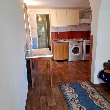 сдается в аренду гостевой домик на Ленпоселке