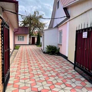 Продам будинок. Центр.
