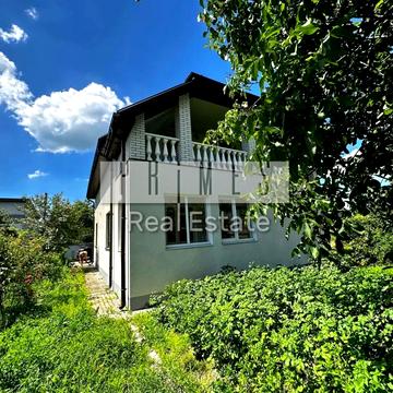 Молодіжна вул.