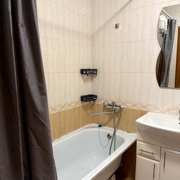 Лісогринівецька вул., 16/1