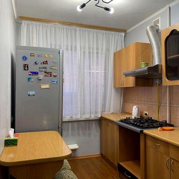 Сдам квартиру на Артема ( Корабельный район)