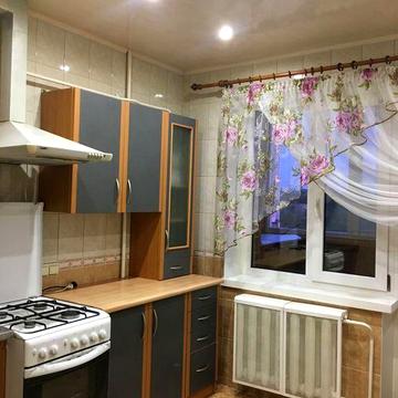 Сдам 1 ком квартиру !
