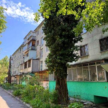 Продам 2-кімнатну квартиру біля парку Горького на Черемушках