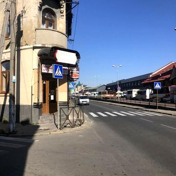 Залізнична вул., 31