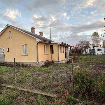 Продається дача розміром з будинок у дачному масиві «Веснянка»