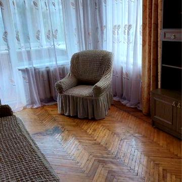Продам 2 х кімнатну квартиру Київ вул. Сірожупанників 36
