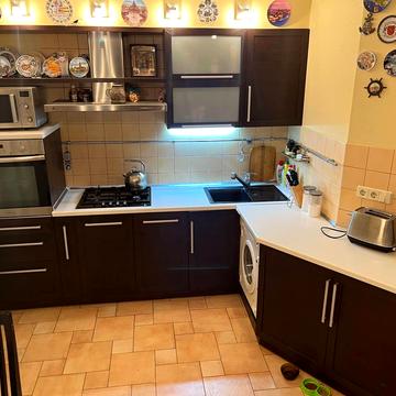 Деревянка вул., 12