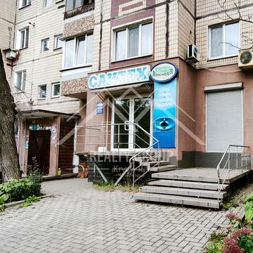 Івана Авраменка вул. (Корнійчука), 15
