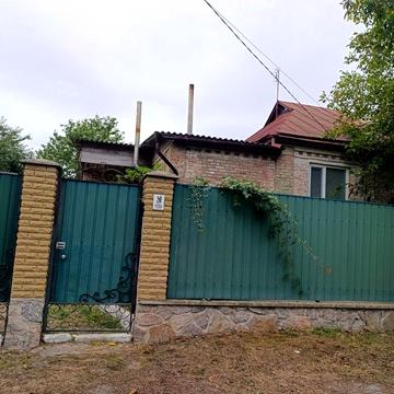 Півбудинку з окремим двором