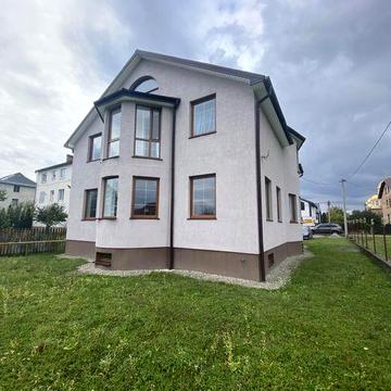 Чудовий будинок.