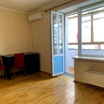 Продаж 2-кімнатної квартири по вул. Золотоустівська 4