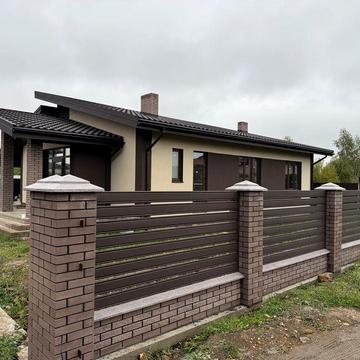 Будинок одноповерховий з терасою