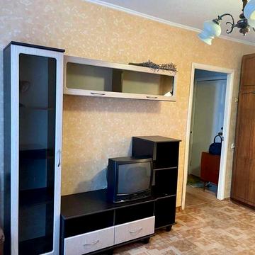 Продаж 1-кімнатної квартири   вул. Лукʼянівська б.11