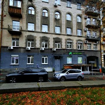 Антоновича вул., 13