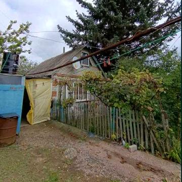 Продам дом-дачу в Высоком. Печное отопление . Участок приват.10 сот TB