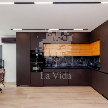 Микільсько-Слобідська вул., 10