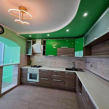 Андрія Сахарова вул., 5