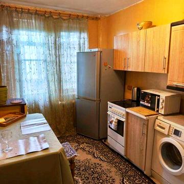 Продам 2 ком. пр. Добровольского