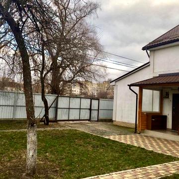 Терміново. Здається будинок біля Райдужного озера довгостроково.