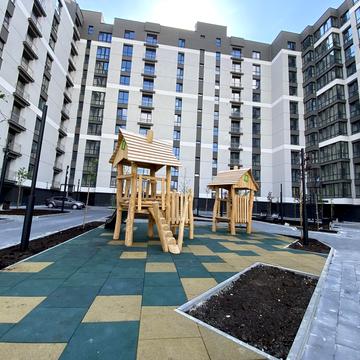 Олександра Довженка вул., 31