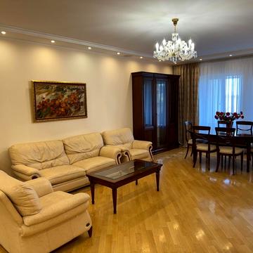 Андрія Верхогляда вул. (Михайла Драгомирова), 4