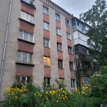 Продам 2кв   Брацлавська