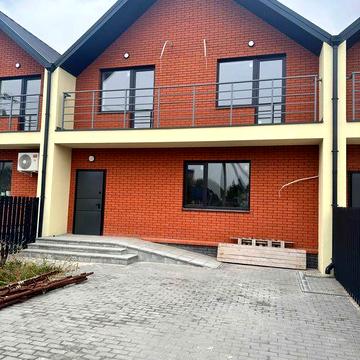 Продам житловий будинок з ремонтом 110 м2
