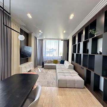 Антоновича вул. (Горького), 44