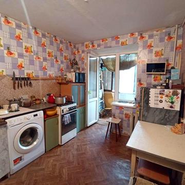 1к. велика 39м.кв. Центр. Цегляний будинок.