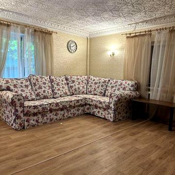 2-поверховий будинок з новим ремонтом