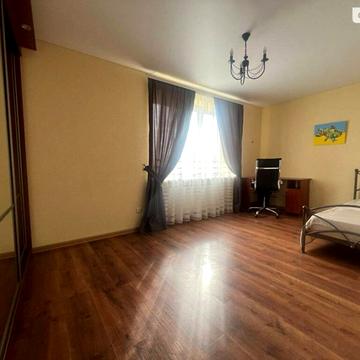 Лісогринівецька вул., 16