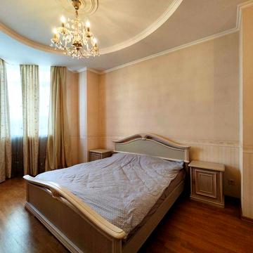 Продам 3 кімн вул. Бульварно-Кудрявська 11А Львівська пл.Золоті ворота