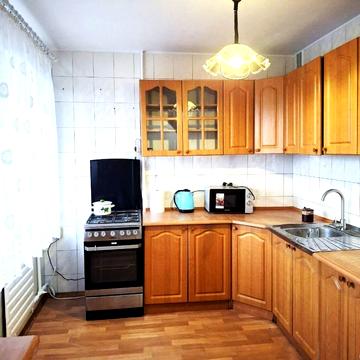 Братиславська вул., 44/2