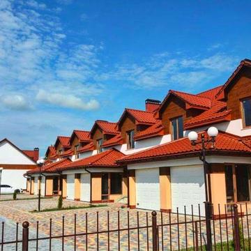 Продам котедж в місті тячів