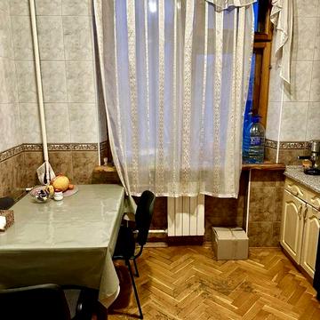 БЕЗ КОМІСІЇ . 2-К квартира.Сталінка. Поділ. Вул. Сирецька. Дорогожичі